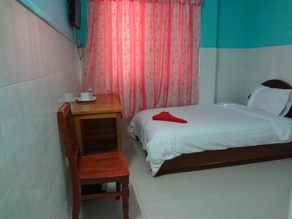 Capitol 3 Guesthouse Phnom Penh Esterno foto